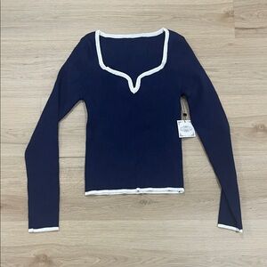 Chic Long Sleeve Navy Top with White Accents